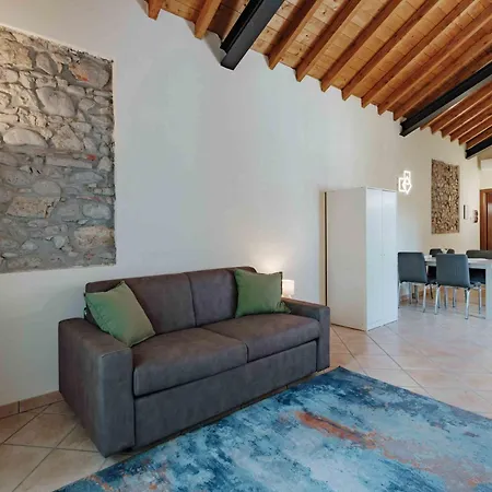 Loggia *